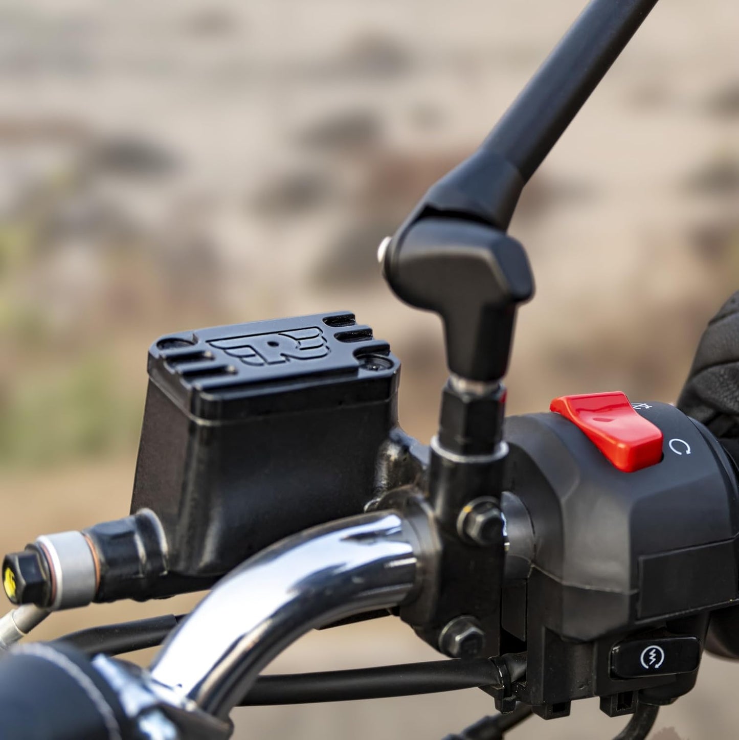 Black Front Reservoir Cap