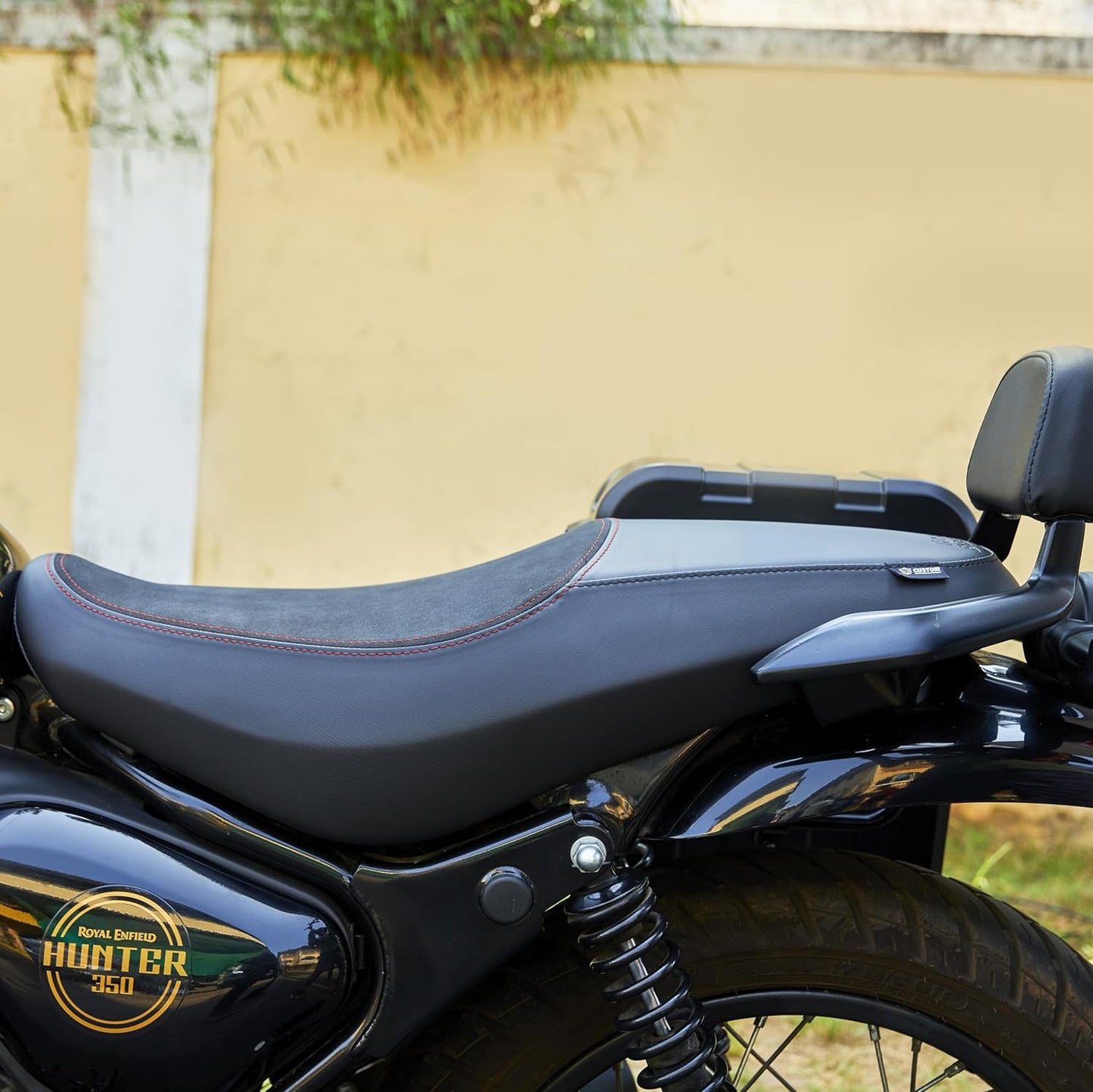 Black Custom Seat